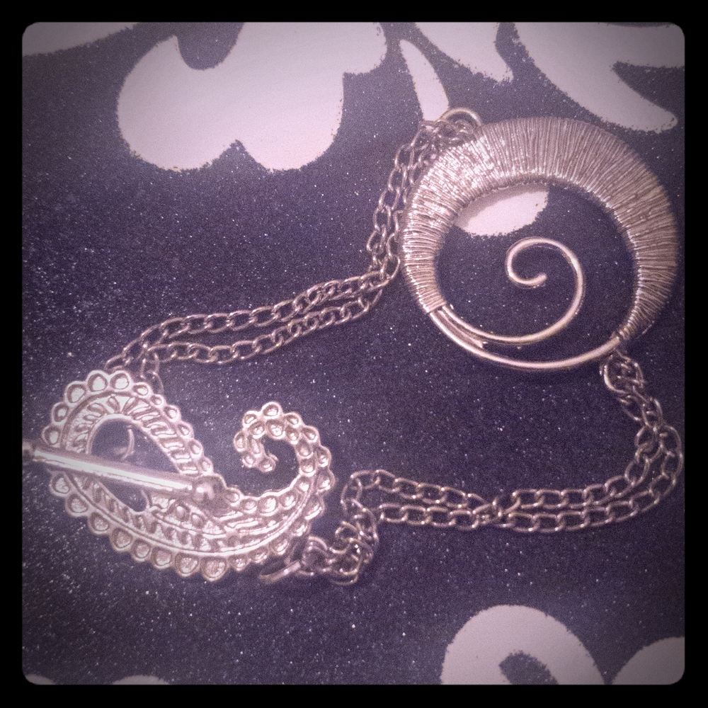 Toggle Bracelet